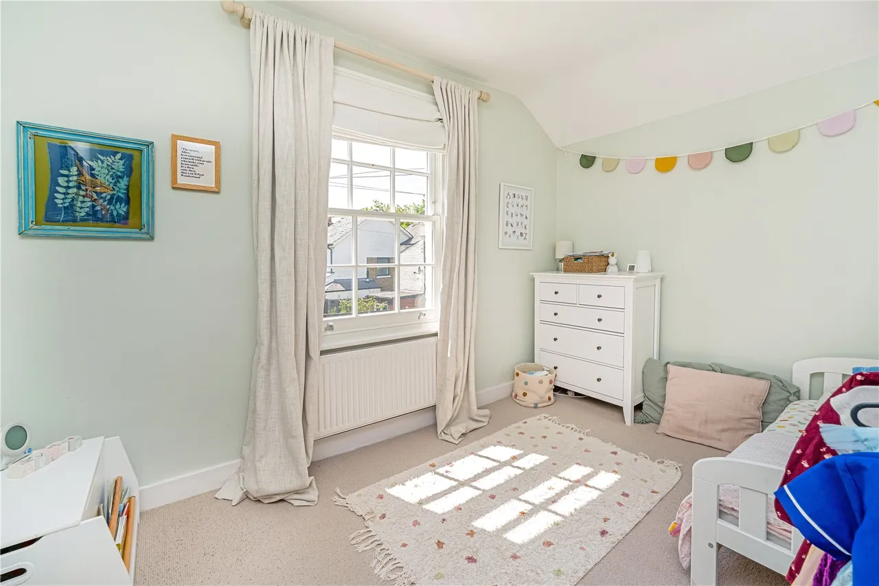 Cross Street, Hampton Hill, TW12 1RT, photo 7