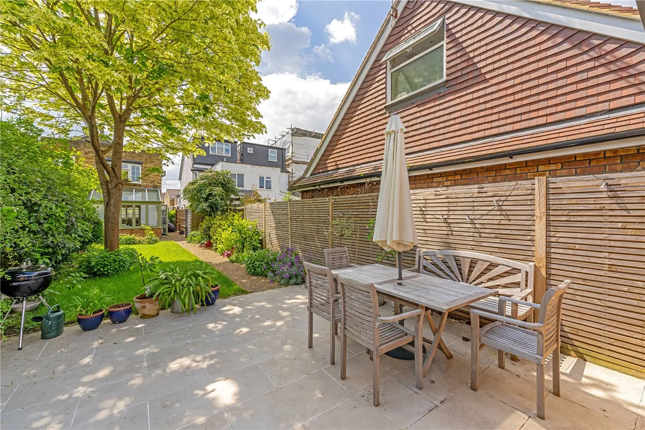 Cross Street, Hampton Hill, TW12 1RT, photo 10