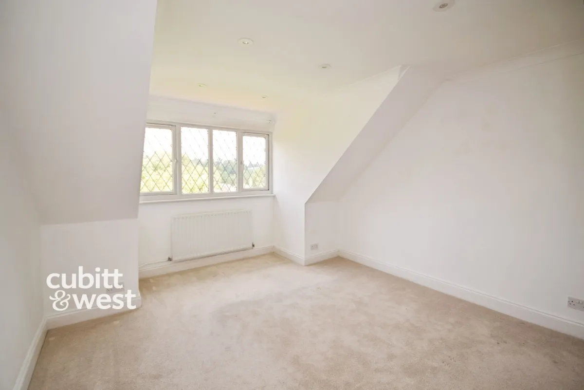 Loxford Road, Caterham, CR3, photo 13