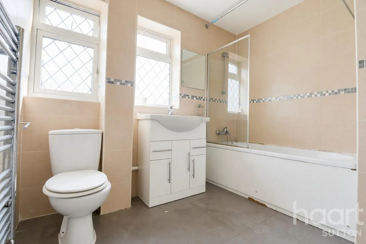 Carshalton Road, SM1, photo 5