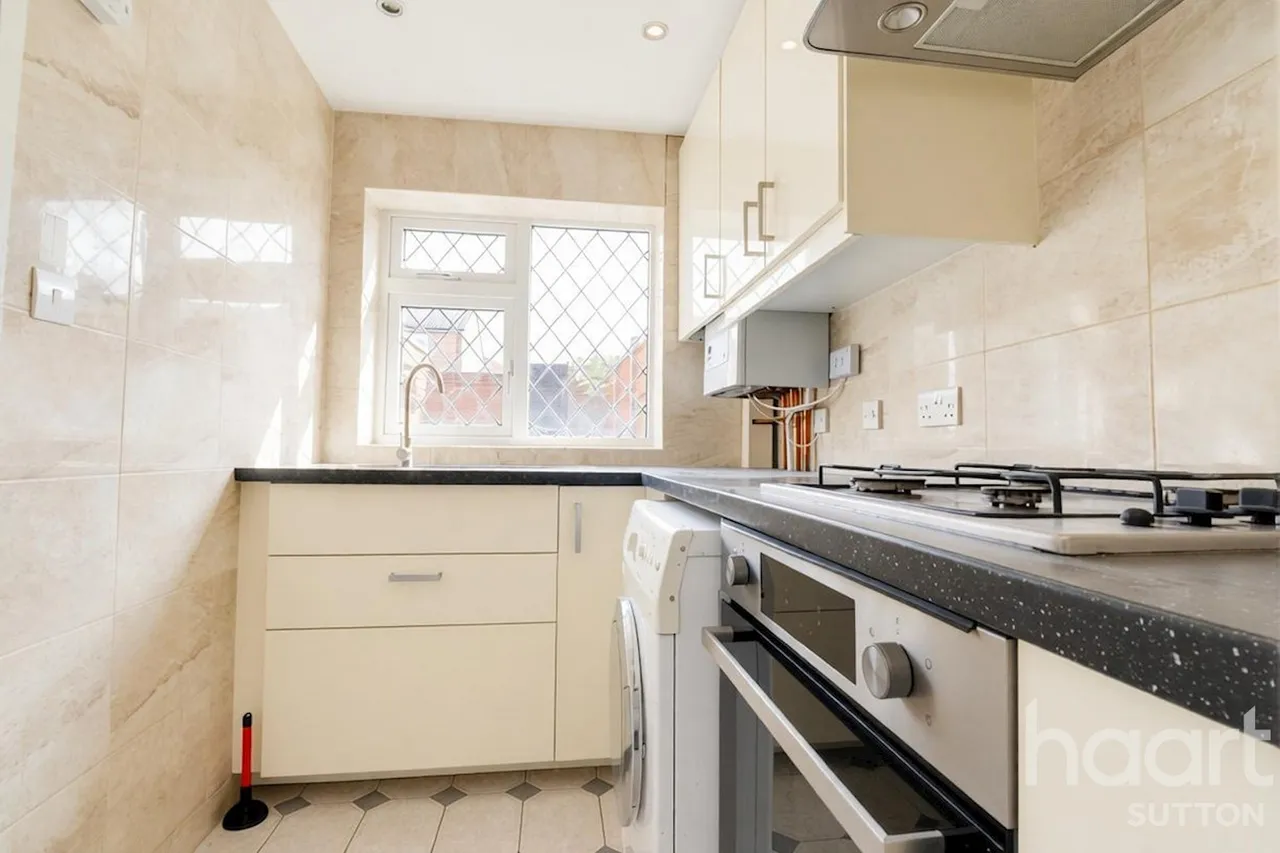 Carshalton Road, SM1, photo 4