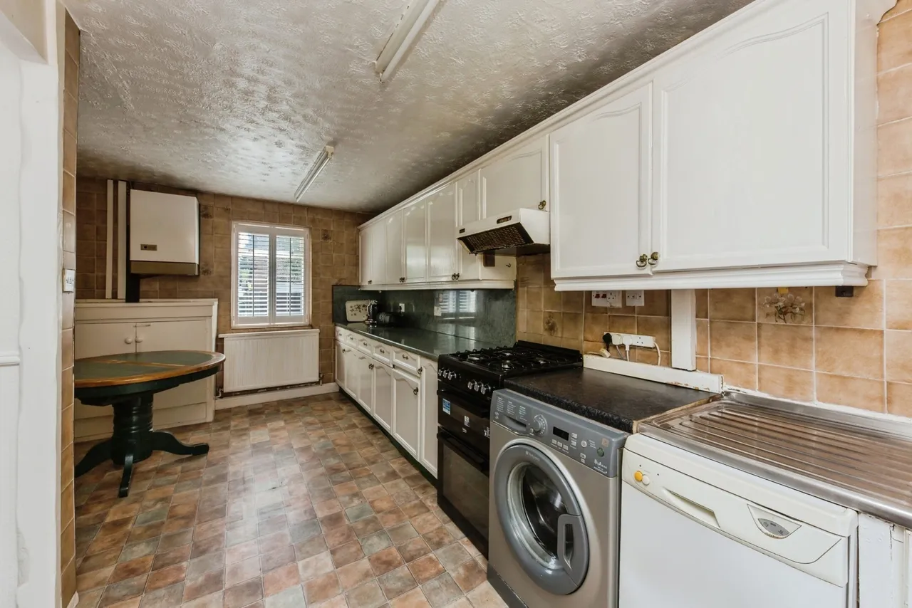 Delamere Drive, Macclesfield, Cheshire, SK10, photo 6