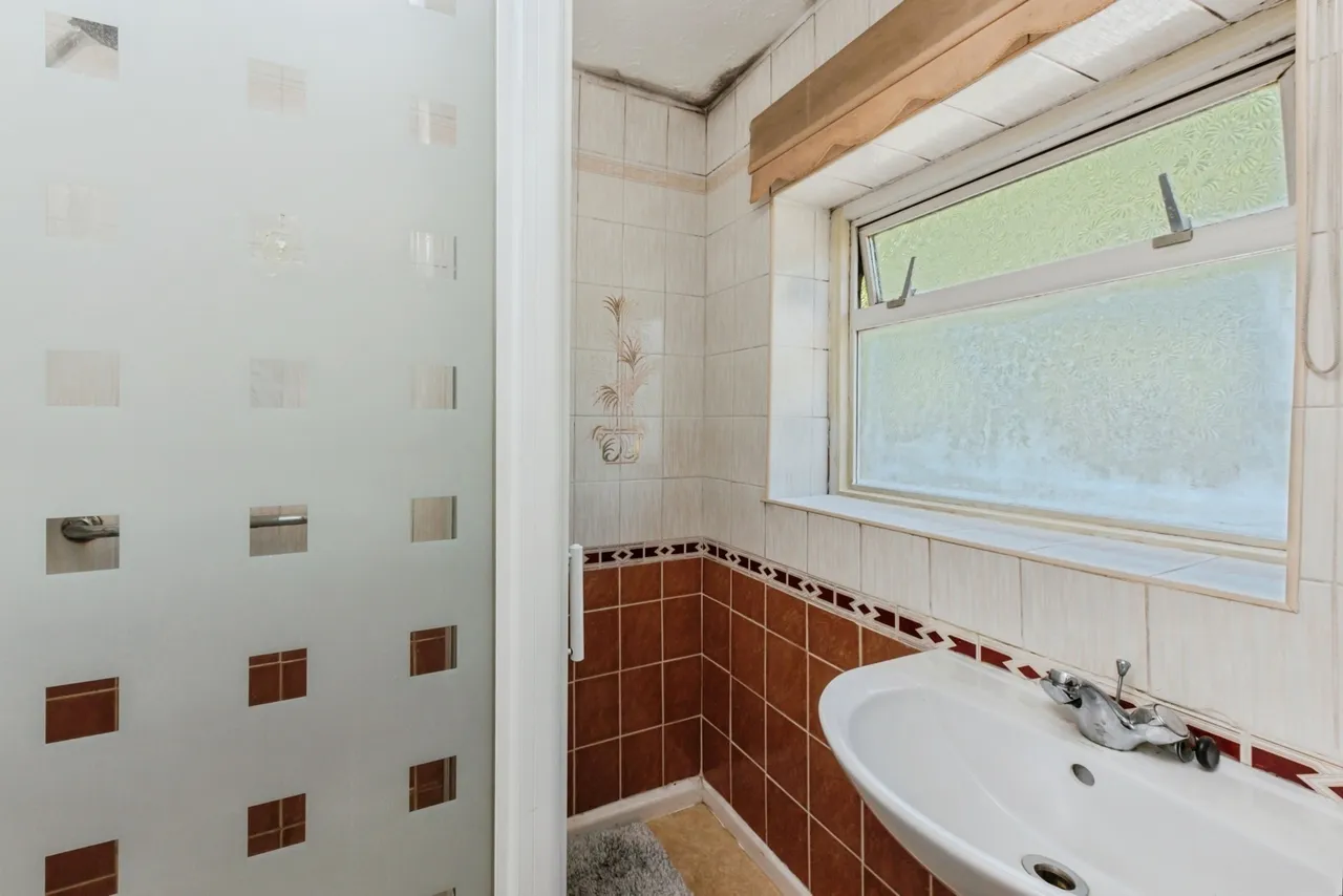 Delamere Drive, Macclesfield, Cheshire, SK10, photo 16