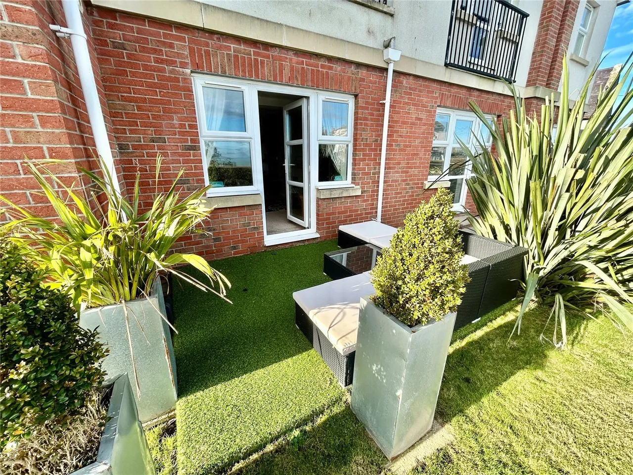 Amlwch Road, Benllech, LL74, photo 15