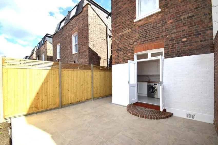 Graham Road, W4, photo 2