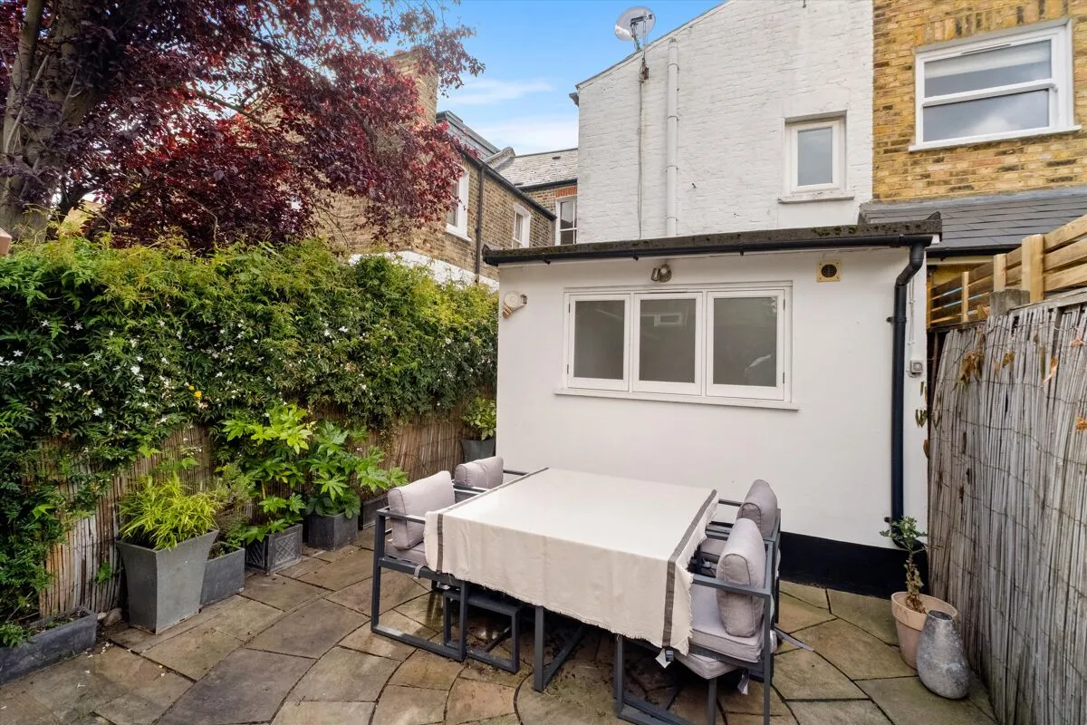 Rothschild Road, London, W4, photo 9