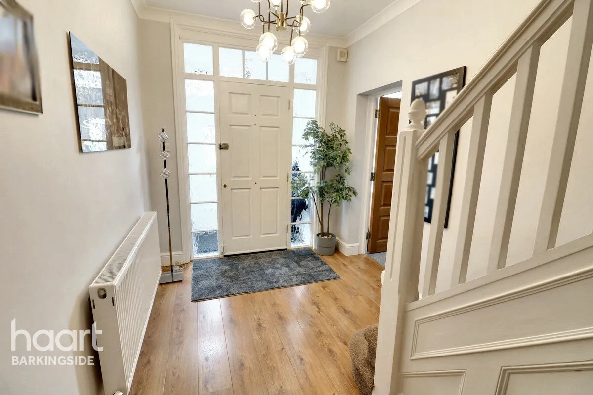 Hastings Avenue, Barkingside, IG6, photo 7