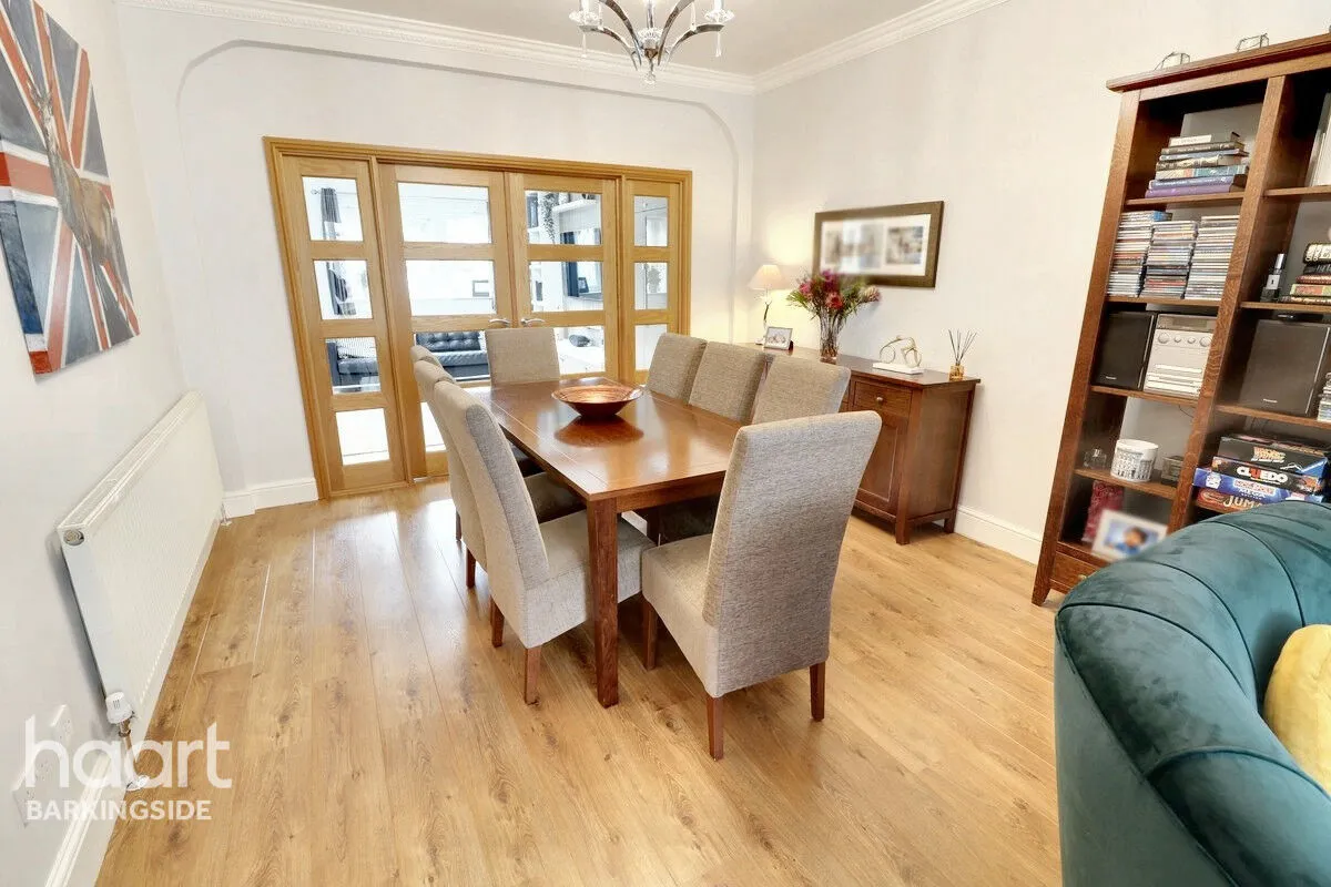 Hastings Avenue, Barkingside, IG6, photo 4
