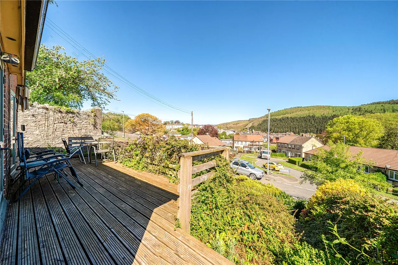 Underhill Crescent, Knighton, Powys, LD7 1DG, photo 22