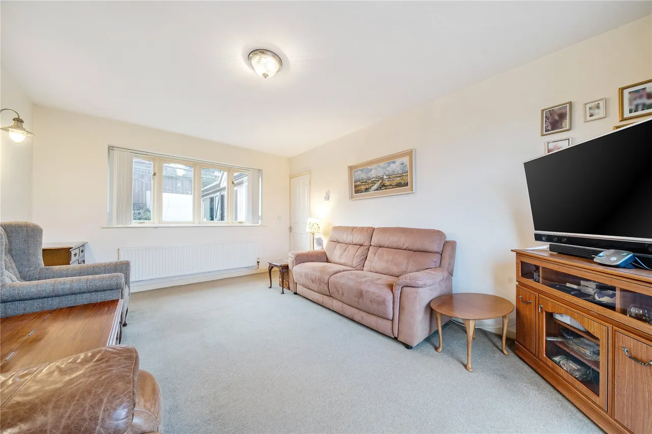 Underhill Crescent, Knighton, Powys, LD7 1DG, photo 4