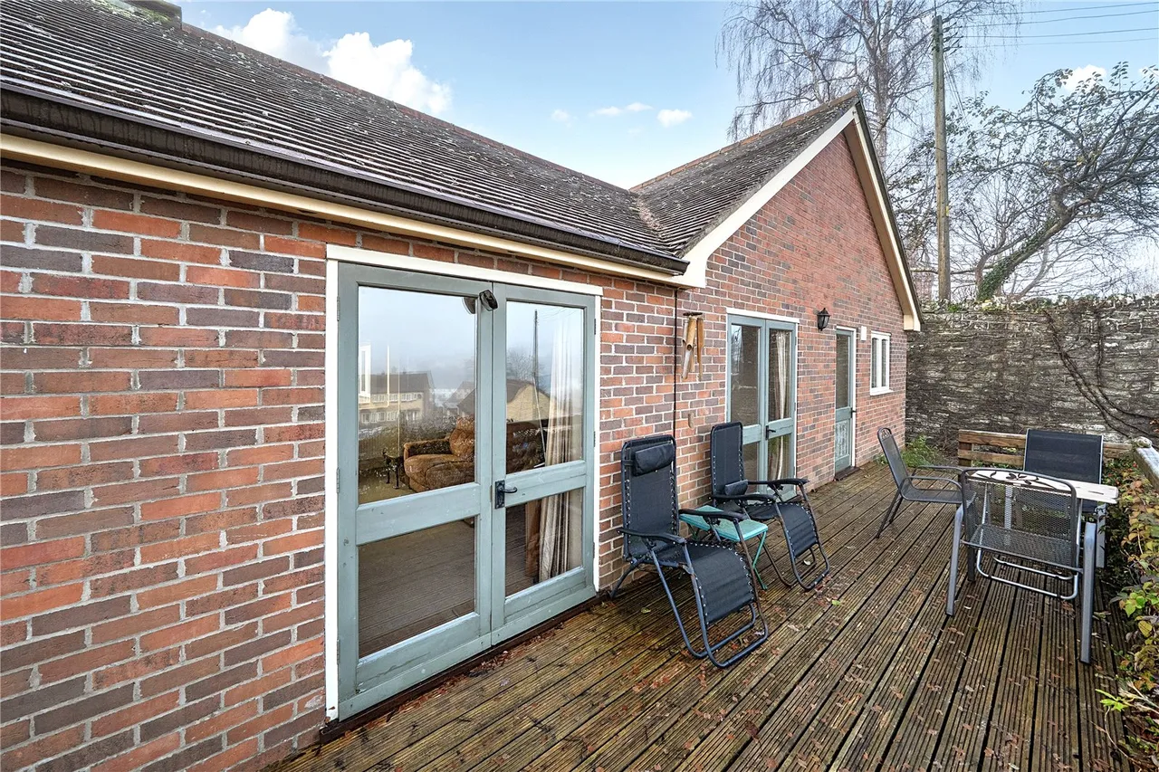 Underhill Crescent, Knighton, Powys, LD7 1DG, photo 23