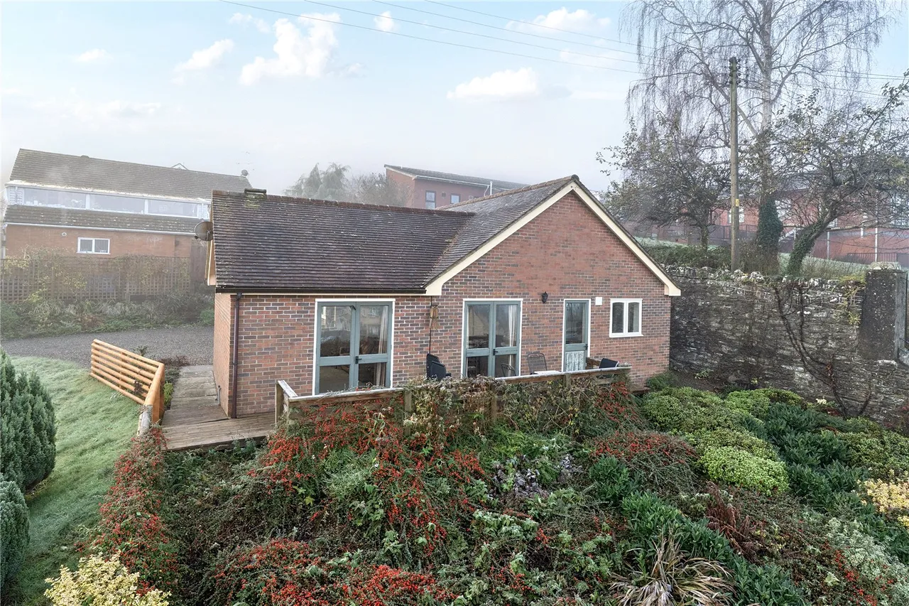 Underhill Crescent, Knighton, Powys, LD7 1DG, photo 25