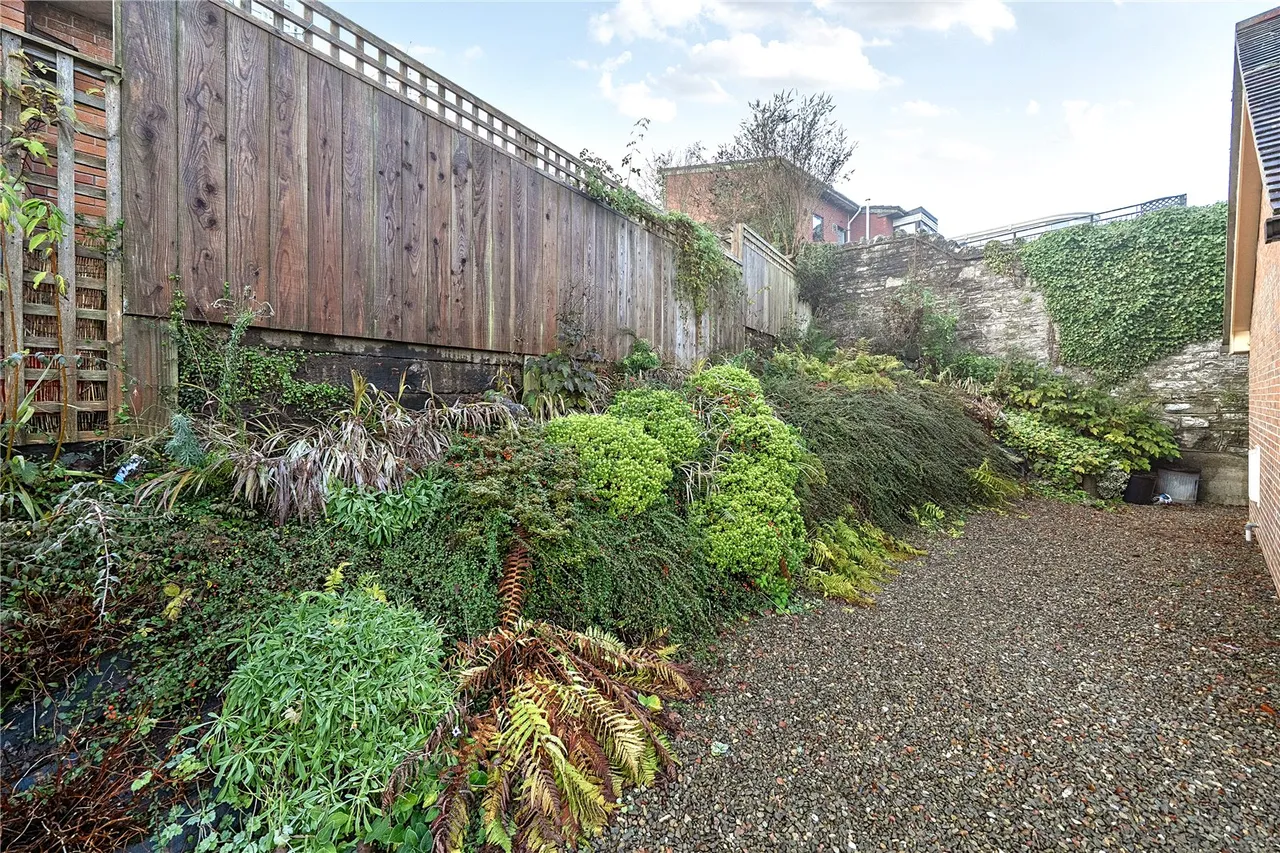 Underhill Crescent, Knighton, Powys, LD7 1DG, photo 24