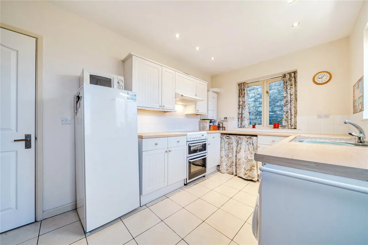 Underhill Crescent, Knighton, Powys, LD7 1DG, photo 10