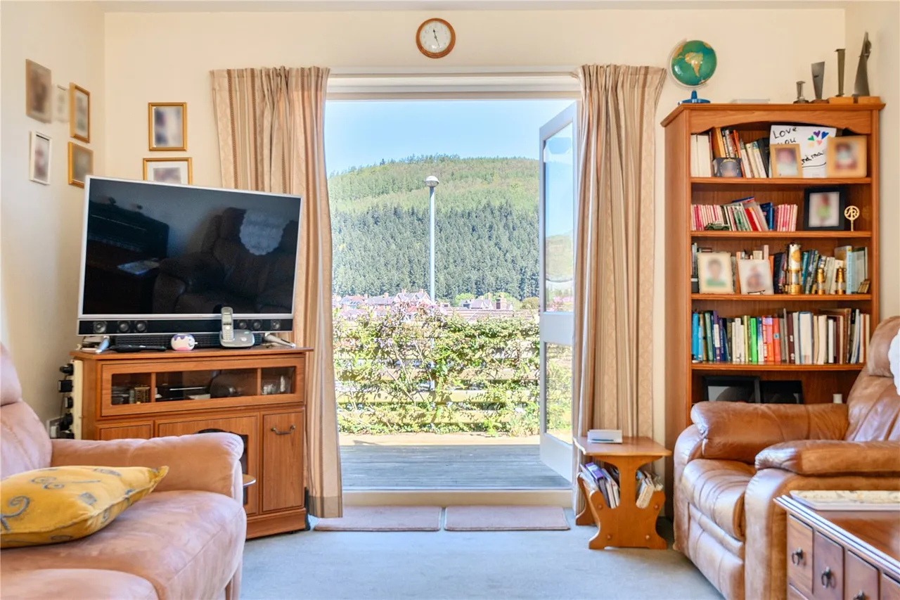 Underhill Crescent, Knighton, Powys, LD7 1DG, photo 3