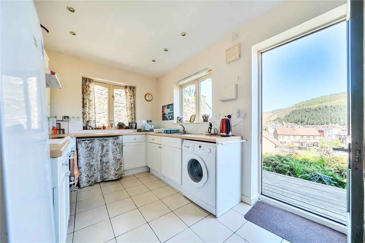 Underhill Crescent, Knighton, Powys, LD7 1DG, photo 11