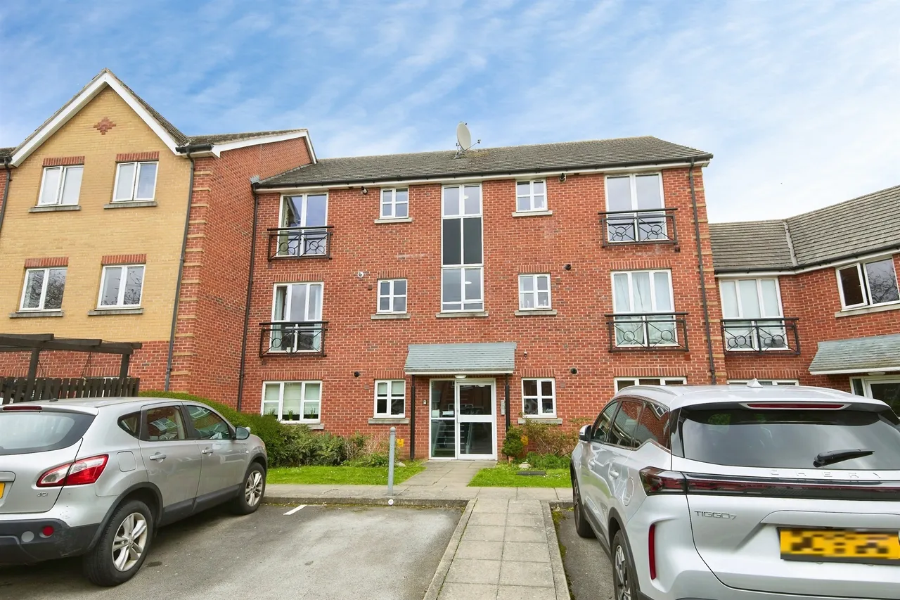 2 bed flat for sale, Ashwood Close, Derby, DE24