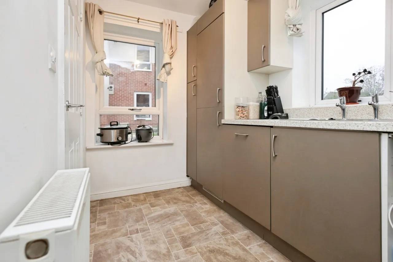 Oakley Close, Worcester, WR2, photo 3