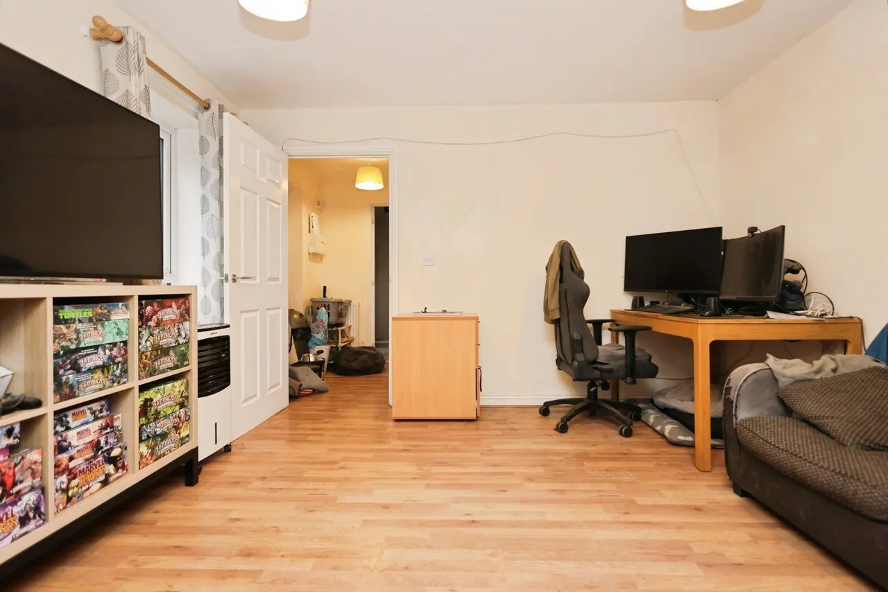 Oakley Close, Worcester, WR2, photo 5