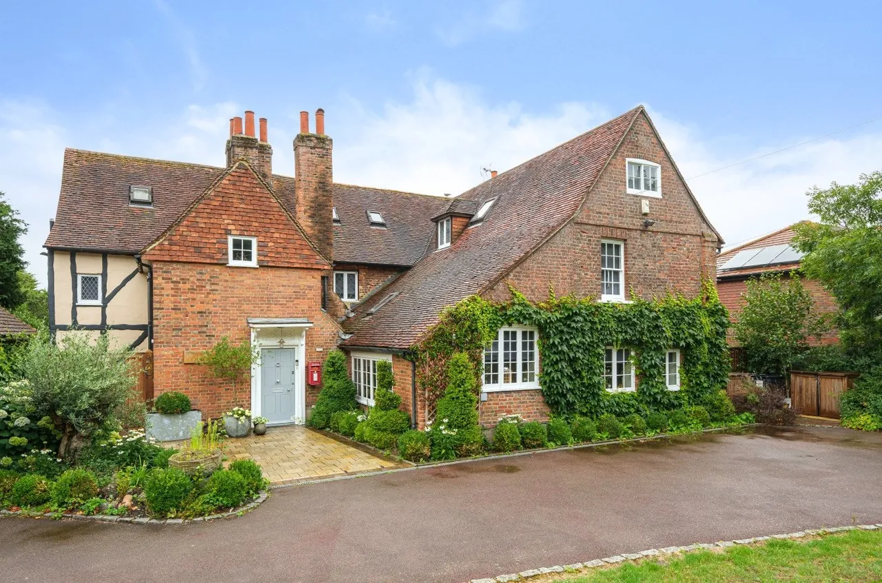 6 bed house for sale — Gates Green Road, BR4