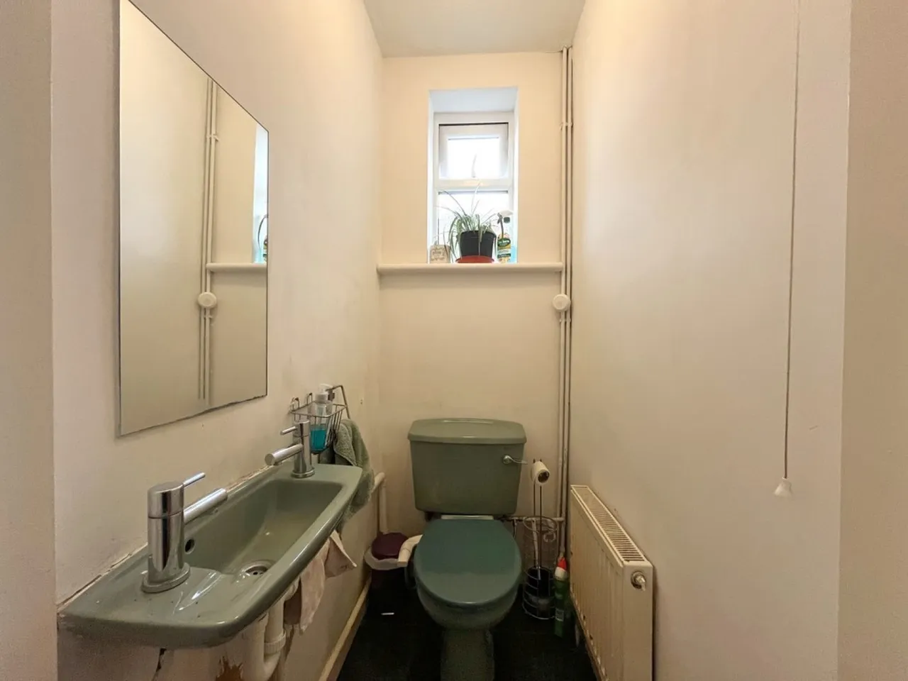 Room 2 33 Ashburnham Road, photo 3