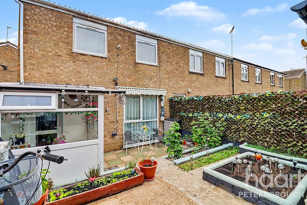 The Dell, Woodston, PE2, photo 18