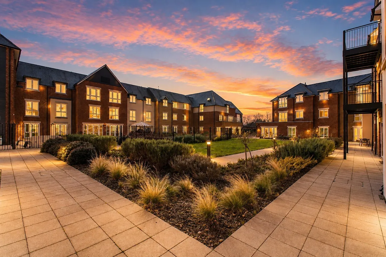 2 bed flat for sale — Grove Road, Wantage