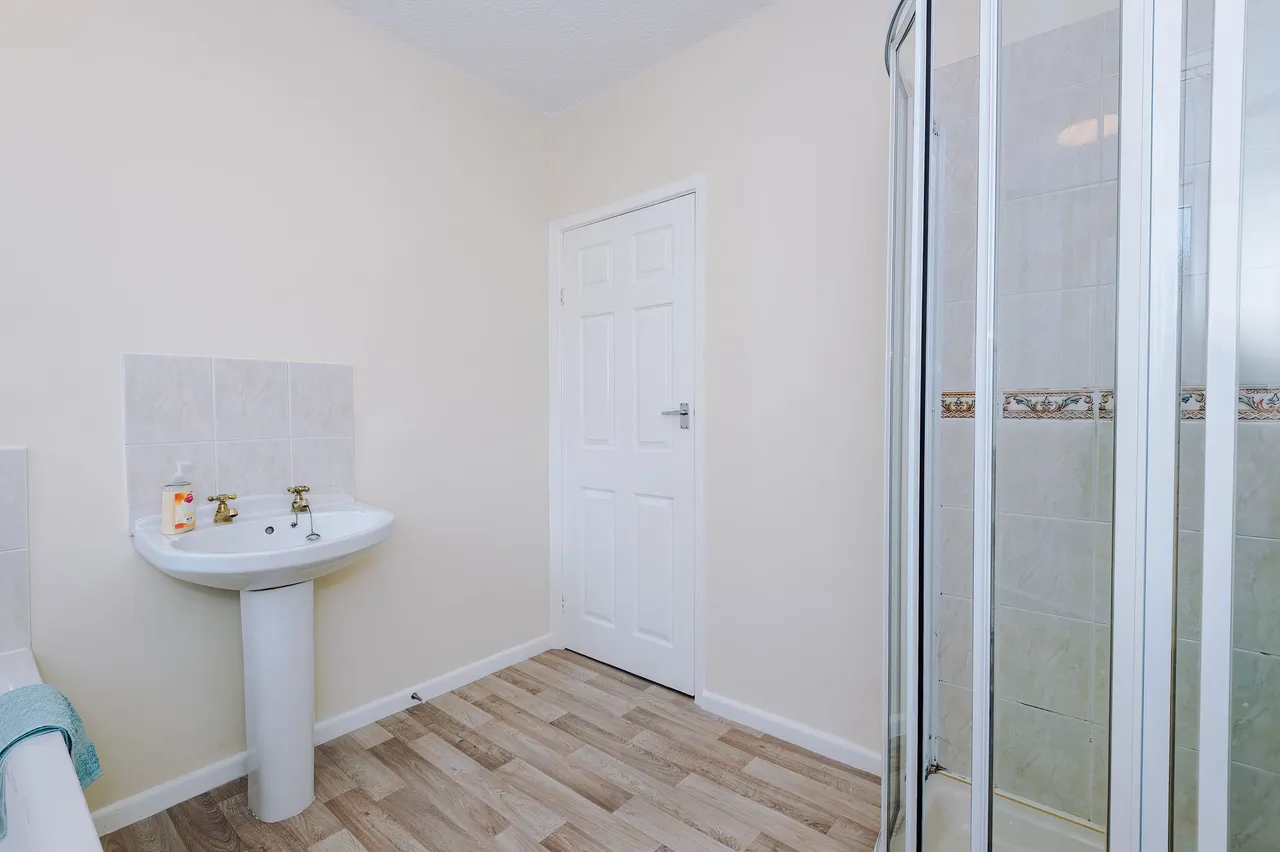 Townfield Avenue, Ashton-In-Makerfield, Wigan, Wigan, WN4 9PD, photo 22