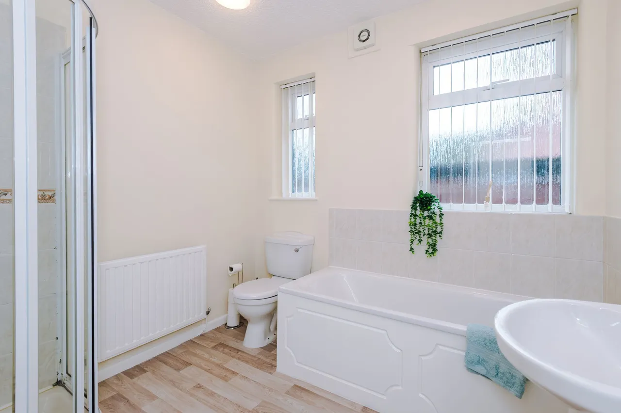 Townfield Avenue, Ashton-In-Makerfield, Wigan, Wigan, WN4 9PD, photo 4