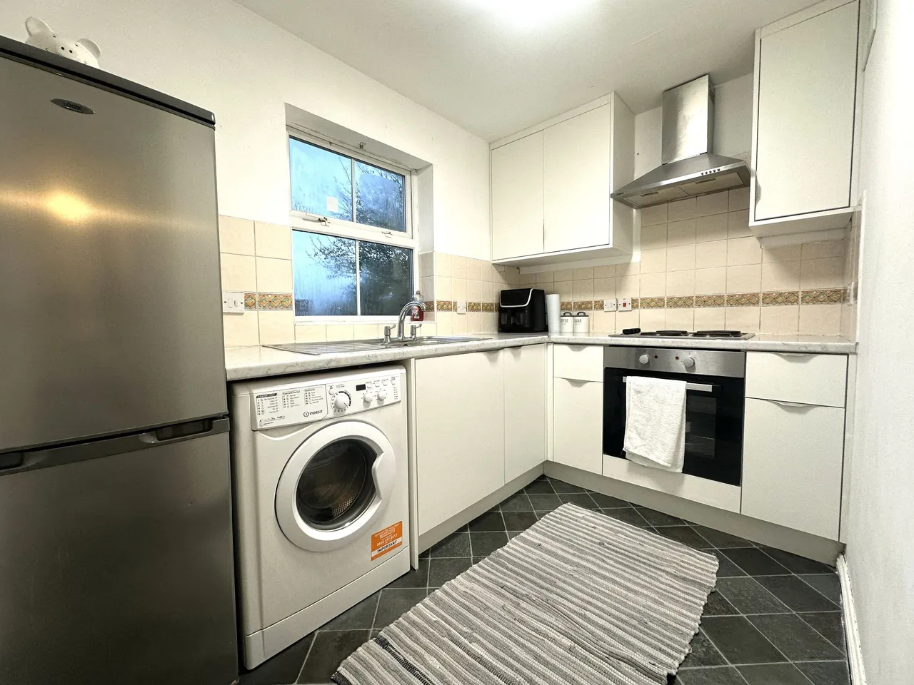 Nuffield Court, Old Park Mews, TW5, photo 3