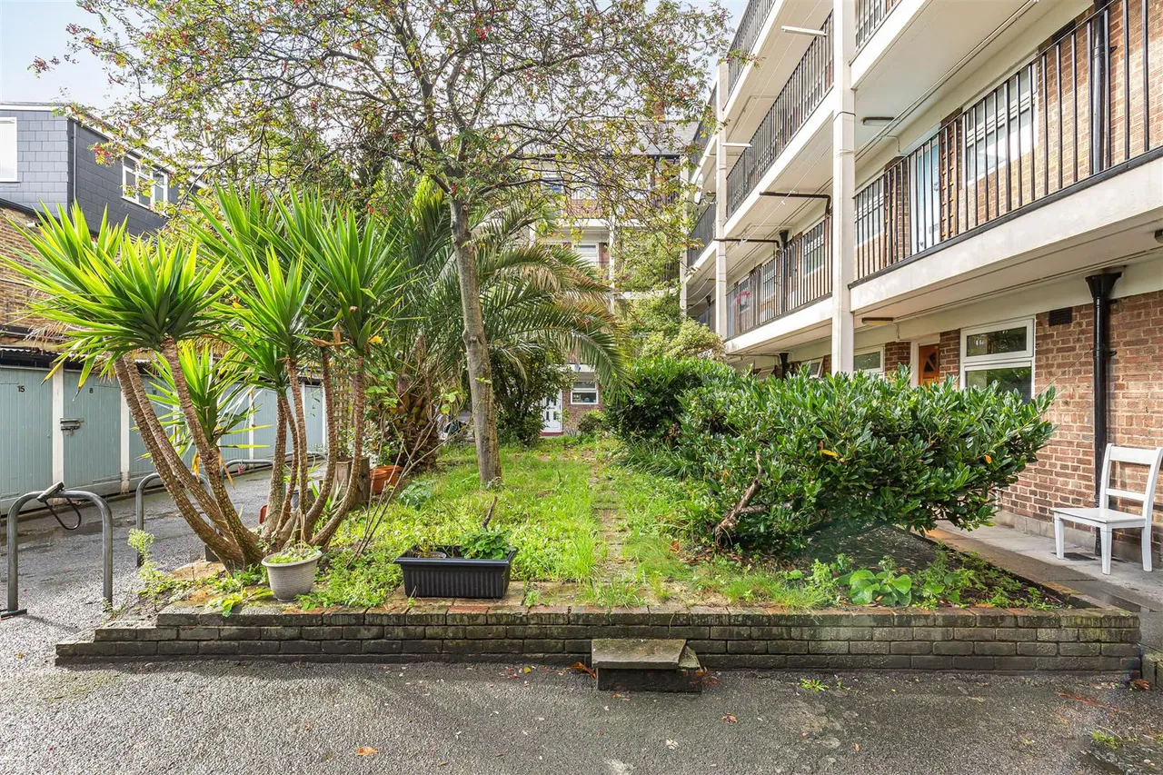 Mortlake High Street, Barnes, SW14, photo 5