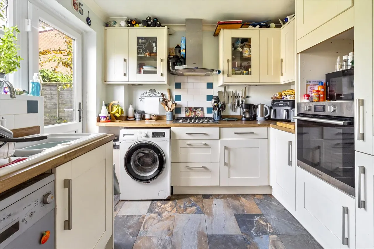 Southfields Road, Littlehampton, photo 6