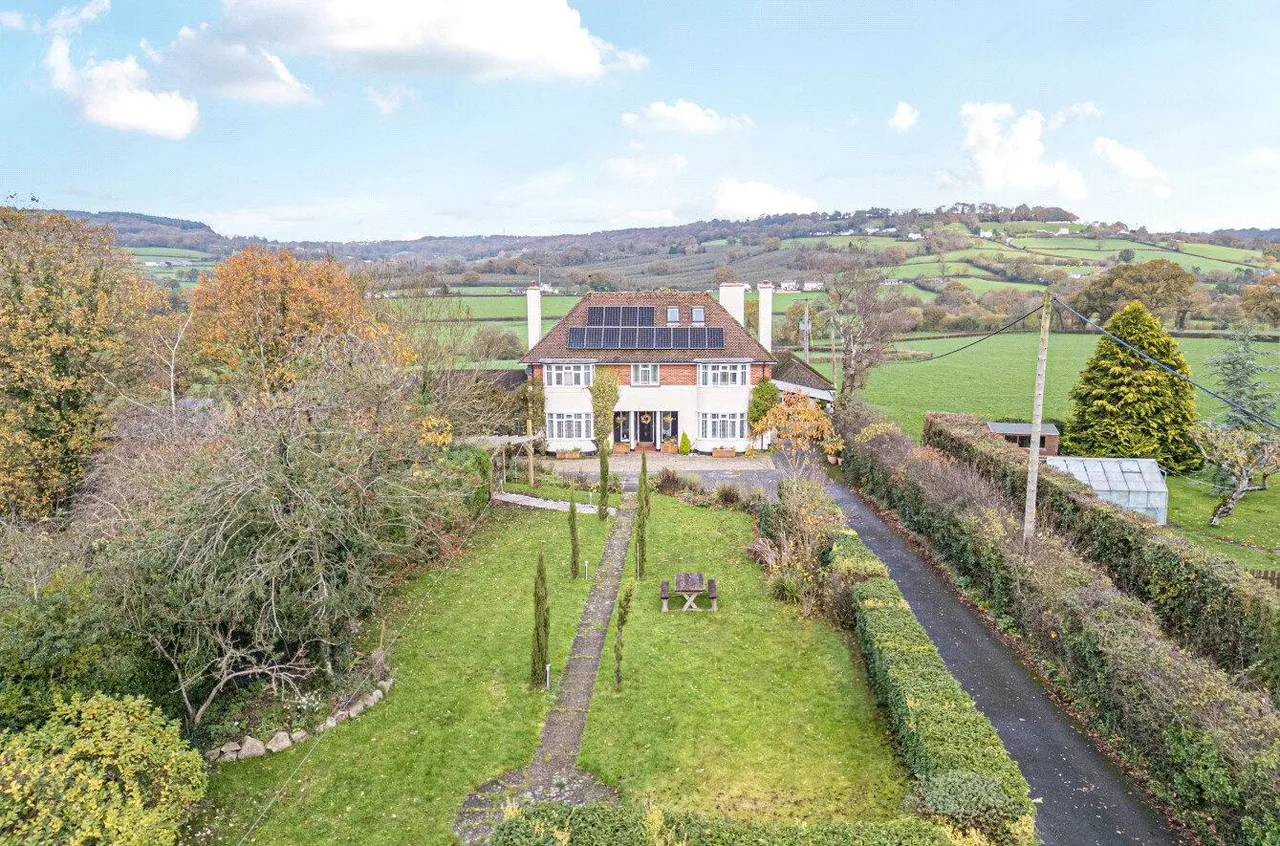 Culmstock Road, Hemyock, photo 30
