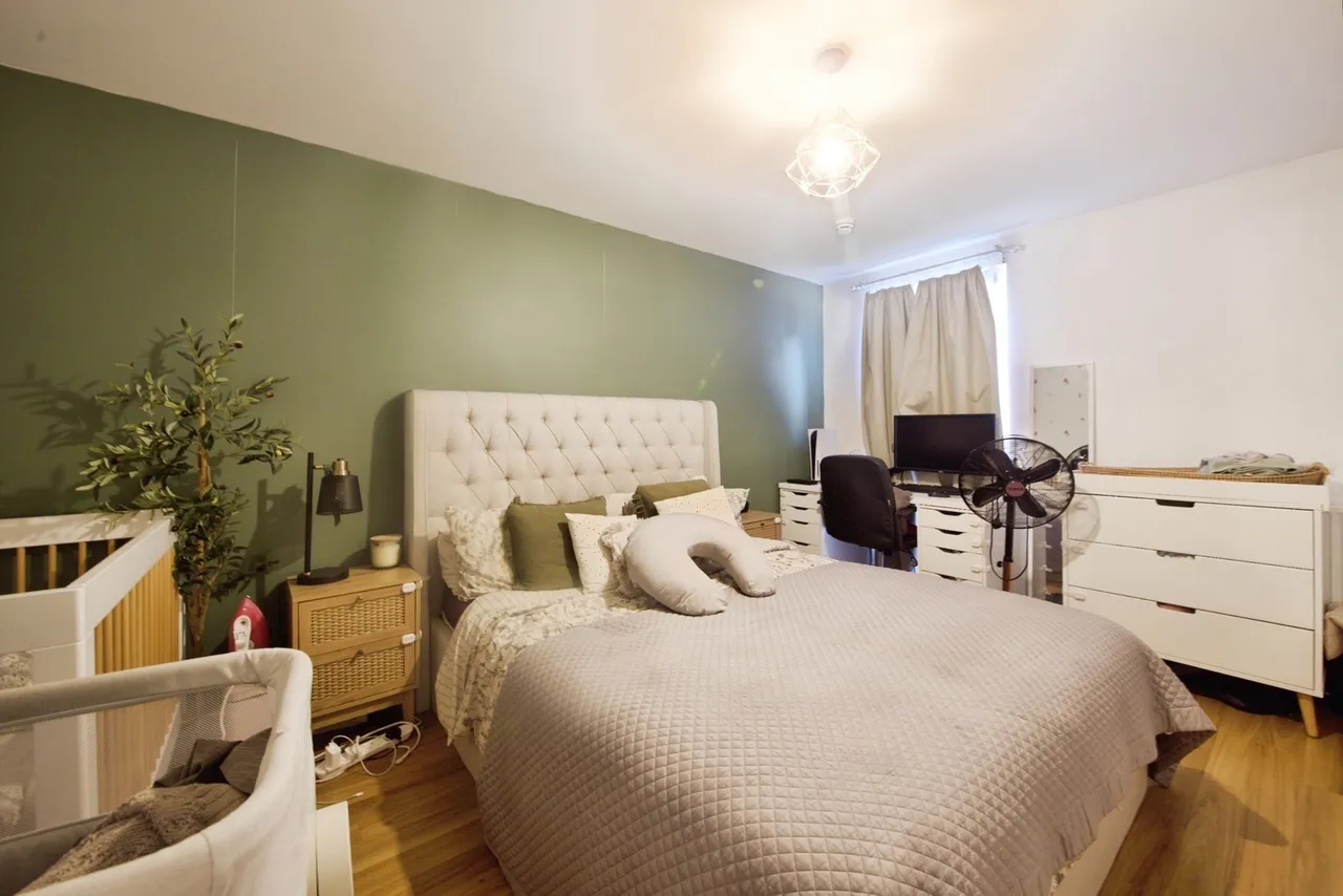 Canterbury House, 1 Honour Gardens, Dagenham, RM8, photo 6