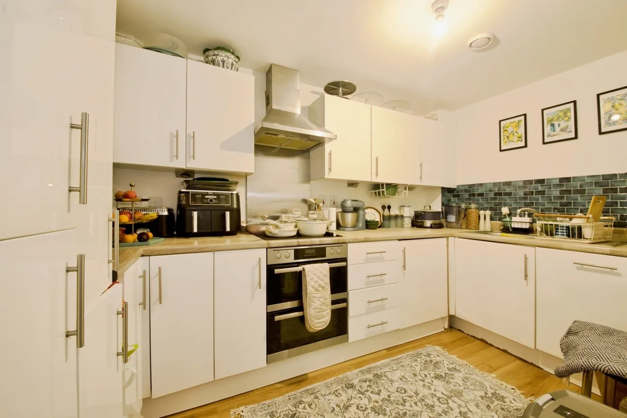 Canterbury House, 1 Honour Gardens, Dagenham, RM8, photo 12