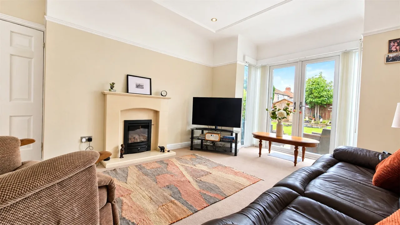 Booker Avenue, Liverpool, L18, photo 4