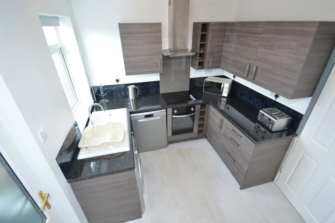 Bradford Crescent, Gilesgate, DH1, photo 2