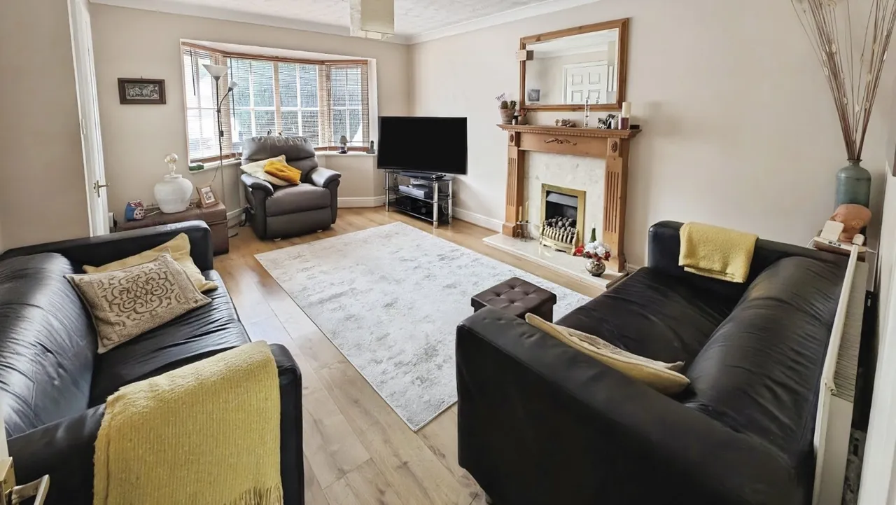 Bennetts Court, Yate, BS37, photo 2