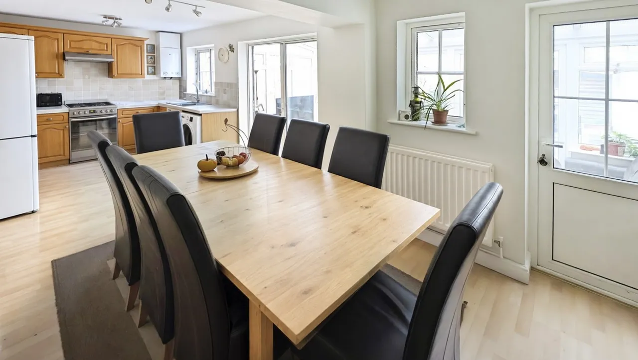 Bennetts Court, Yate, BS37, photo 17