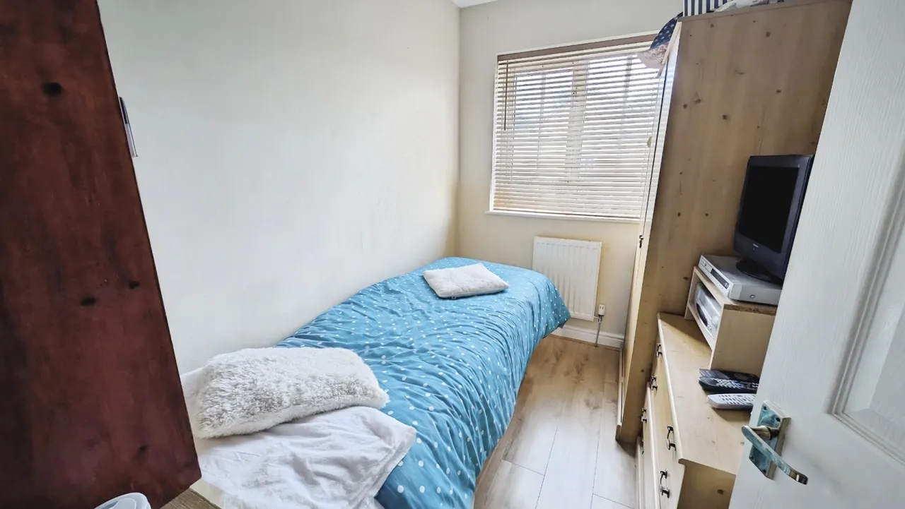 Bennetts Court, Yate, BS37, photo 21