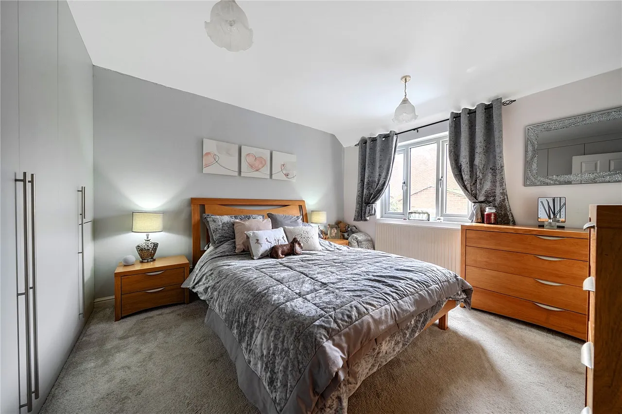 Sylverns Court, Warfield, Bracknell, Berkshire, RG42 3SL, photo 4