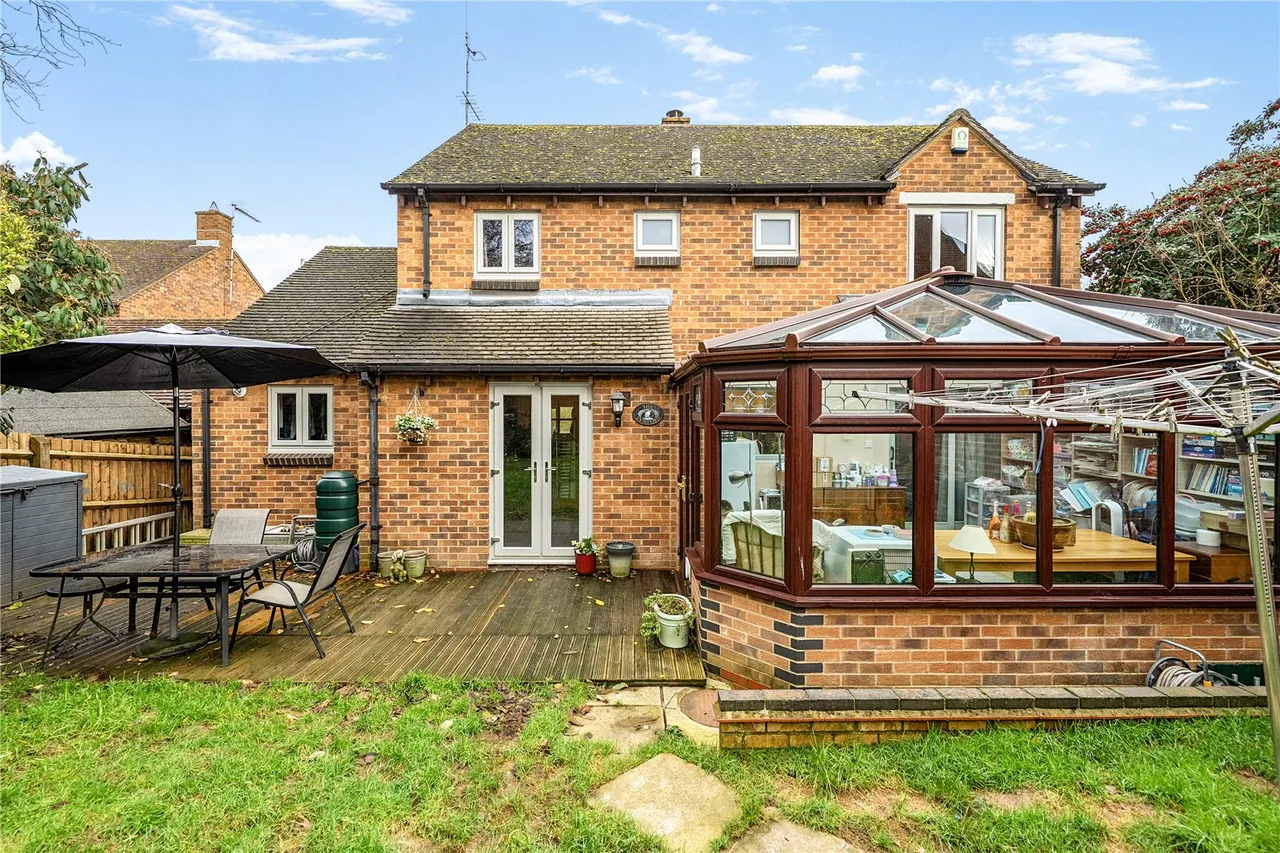 Sylverns Court, Warfield, Bracknell, Berkshire, RG42 3SL, photo 10