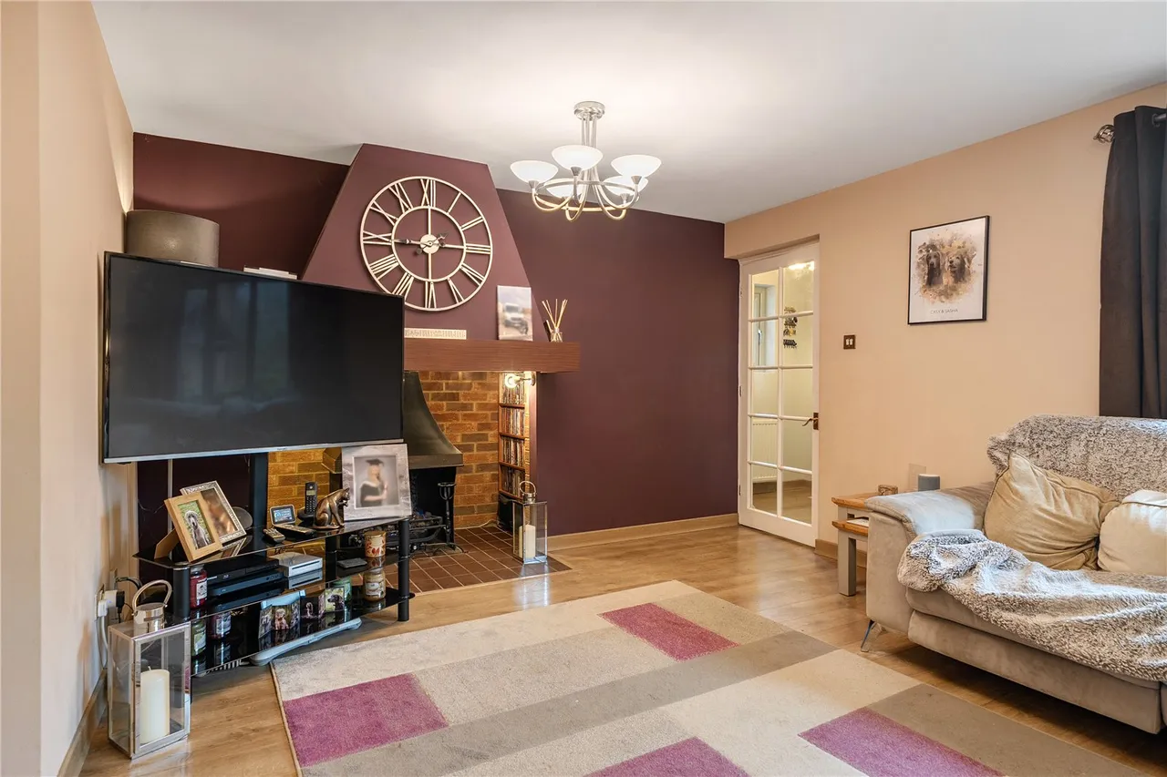 Sylverns Court, Warfield, Bracknell, Berkshire, RG42 3SL, photo 14