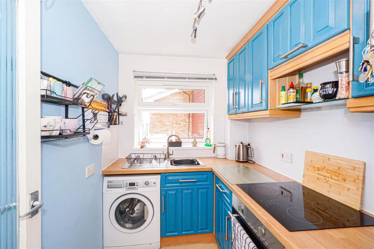 Albany Road, St. Leonards-On-Sea, photo 11