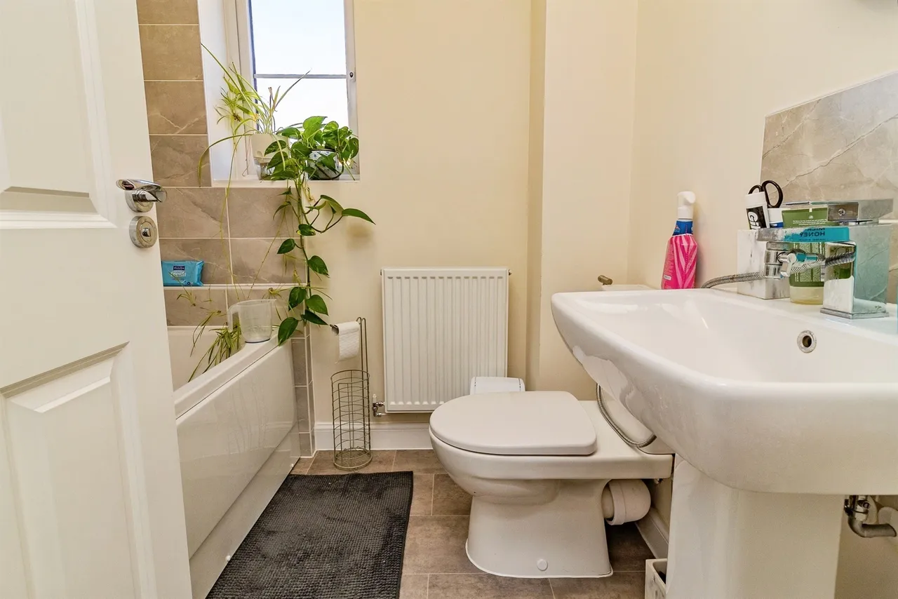 Defiance Avenue, Brooklands, MK10, photo 12