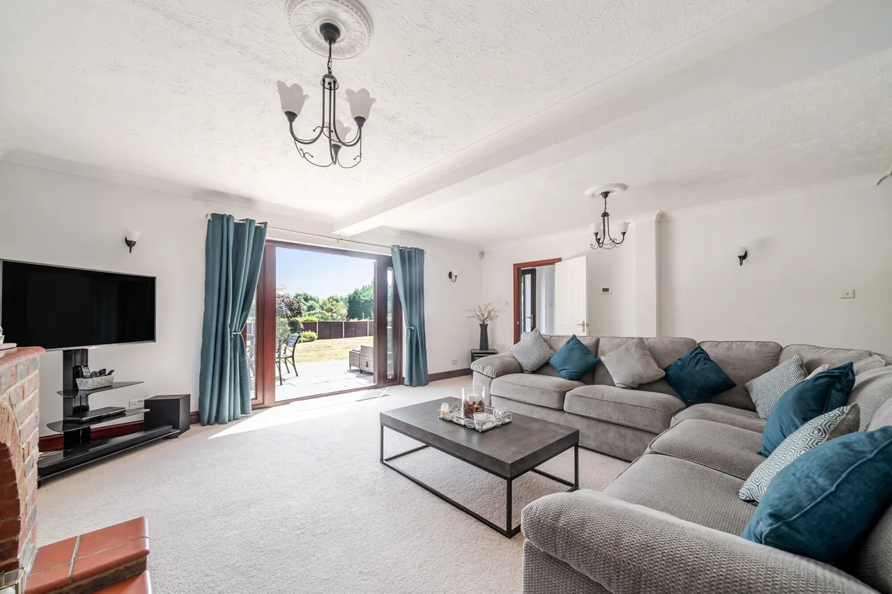 St. Andrews Close, Wraysbury, TW19, photo 4