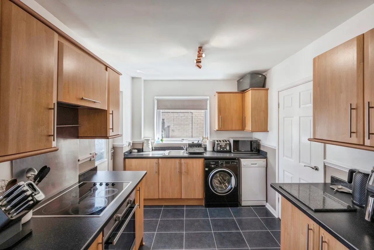 Manor Walk, Wadworth, DN11, photo 3
