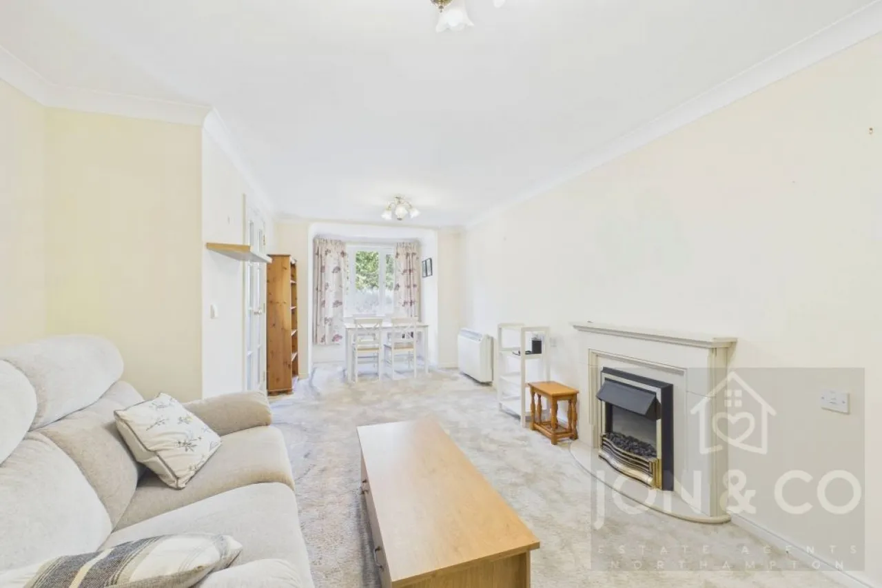 Harlestone Road, Duston, NN5, photo 4