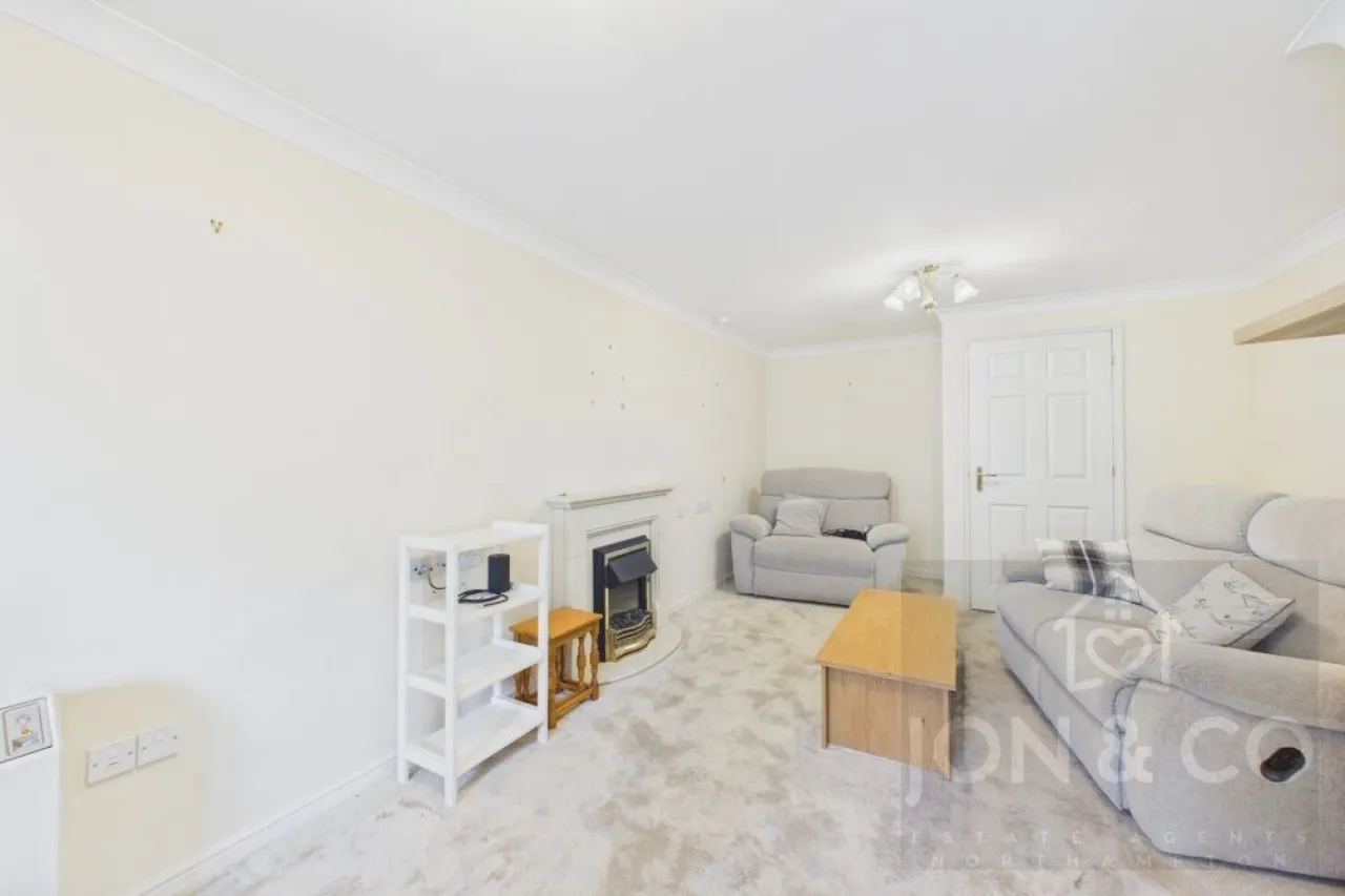 Harlestone Road, Duston, NN5, photo 5