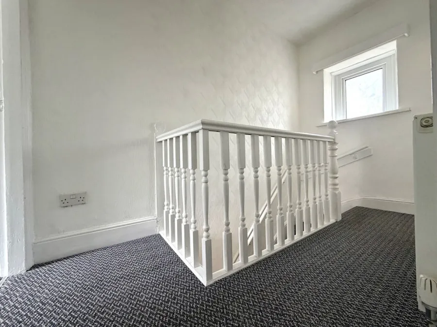 Gwladys Street, Penydarren, CF47, photo 10